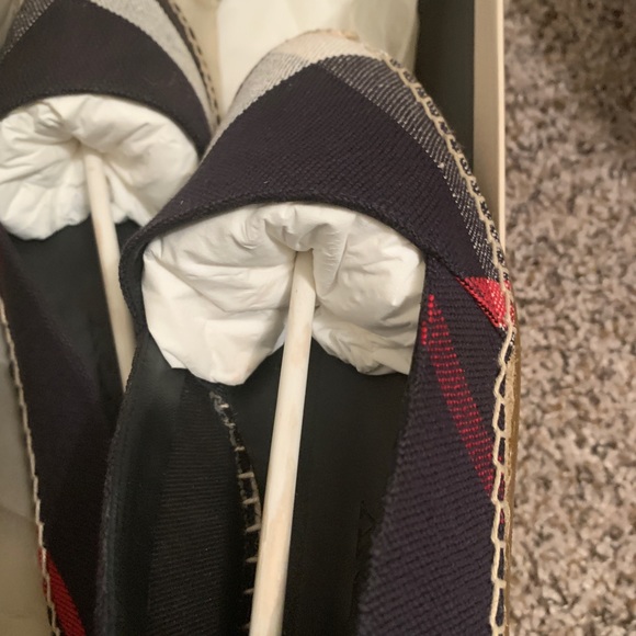 Burberry Brit espadrilles flats . Size 9.5 color navy check - Picture 13 of 16